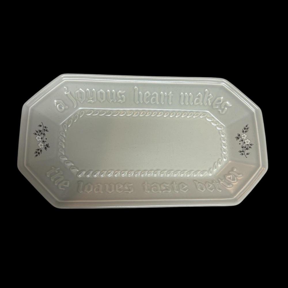 Pfaltzgraff Heirloom Bread Tray